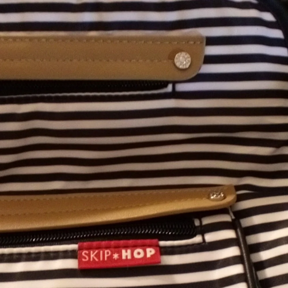 SKIP HOP BABY BAG & CHANGING PAD